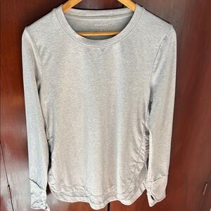 Athleta Heather Gray Long Sleeve Shirt